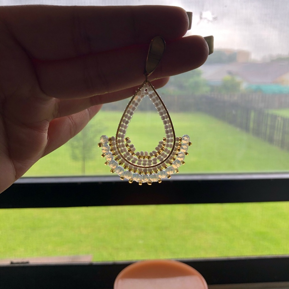 Gold teardrop earrings with white & gold beads - Picture 4 of 9